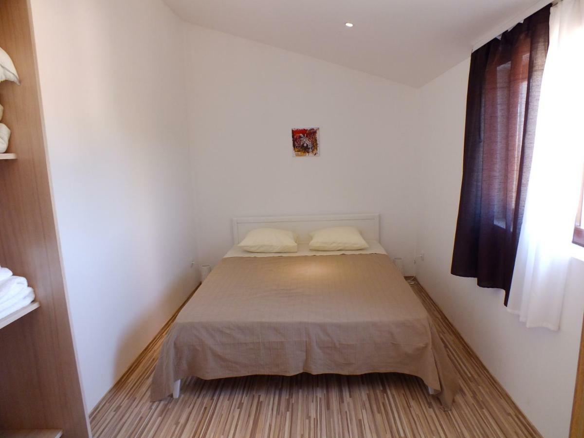 Apartmani Barisic 브로다리카 외부 사진